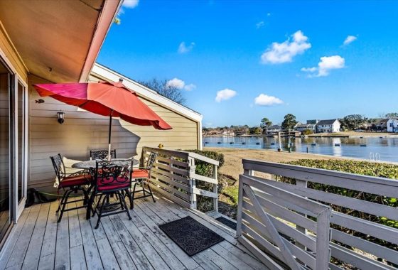 25085327 13 april point drive