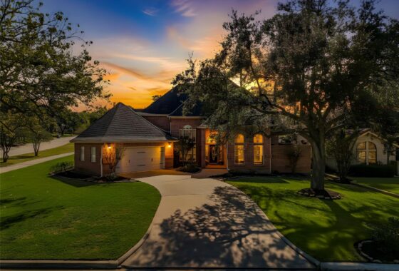 81715978 100 april waters drive n