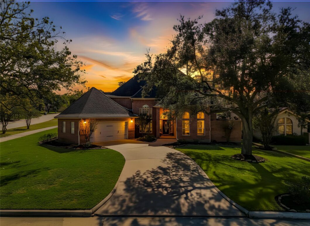 18295148 100 april waters drive n